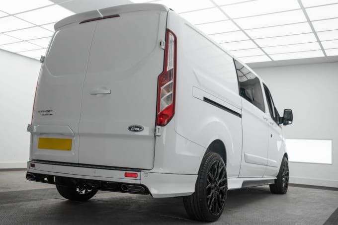 2024 Ford Transit Custom