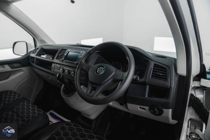 2025 Volkswagen Transporter