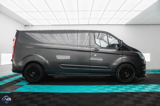 2024 Ford Transit Custom