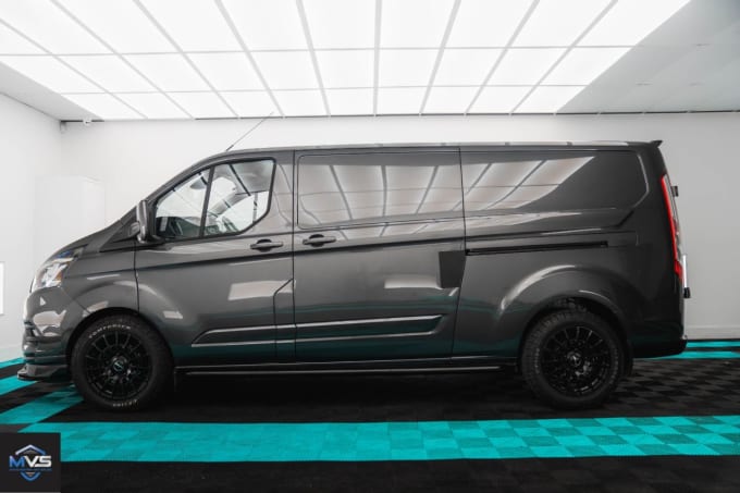 2024 Ford Transit Custom