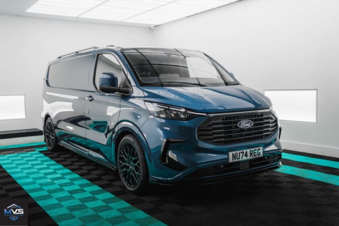 2025 Ford Transit Custom