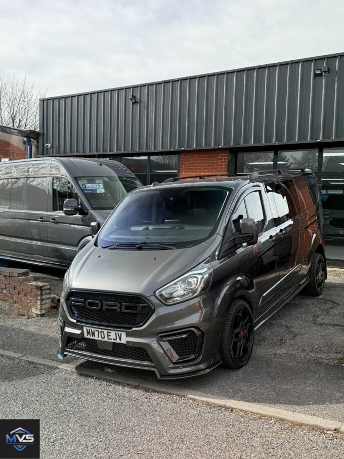 2025 Ford Transit Custom