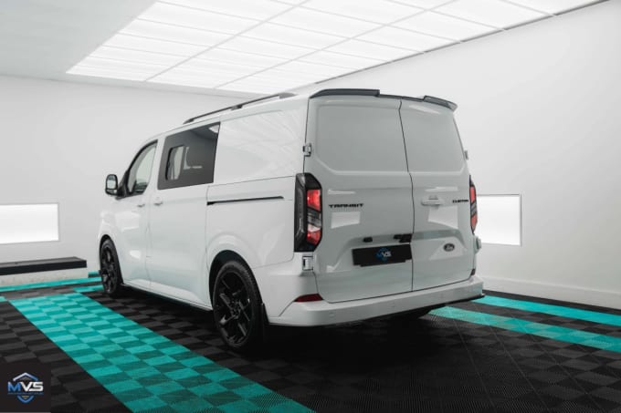 2025 Ford Transit Custom