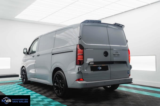 2025 Volkswagen Transporter