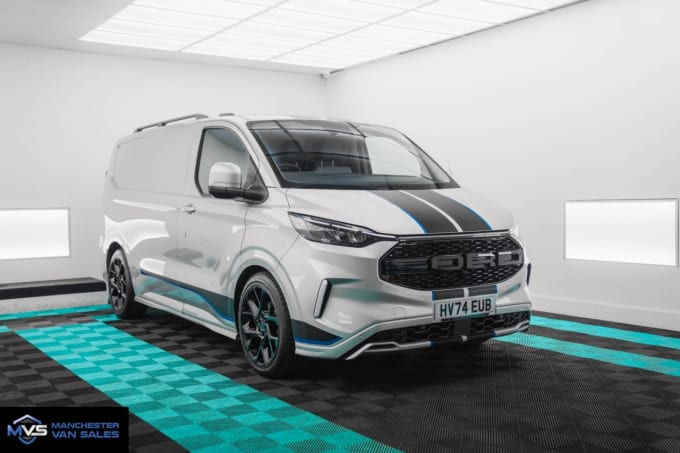 2025 Ford Transit Custom