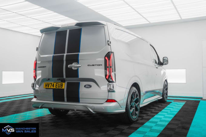 2025 Ford Transit Custom