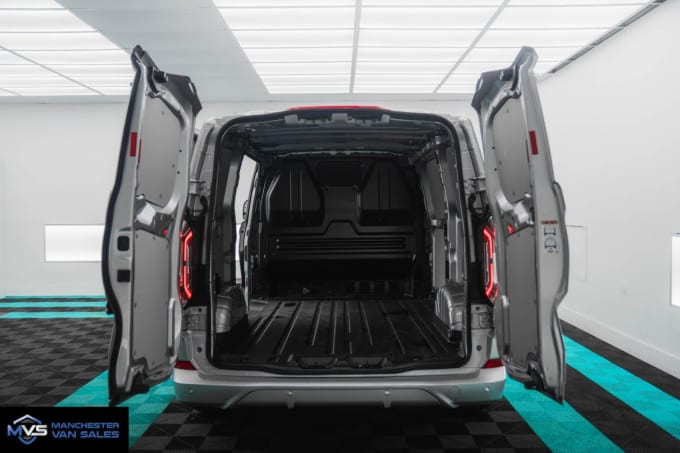 2025 Ford Transit Custom