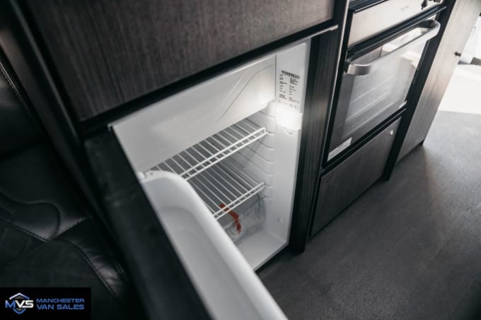 2025 Mercedes-benz Sprinter
