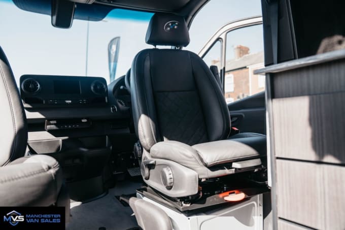 2025 Mercedes-benz Sprinter