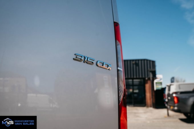 2025 Mercedes-benz Sprinter