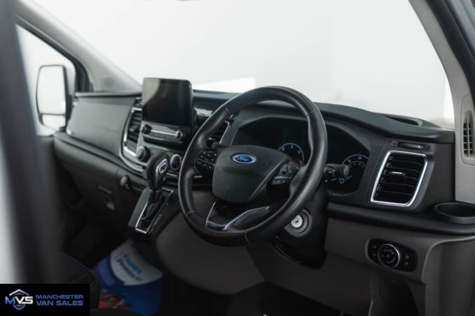 2025 Ford Transit Custom