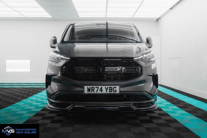 2025 Ford Transit Custom