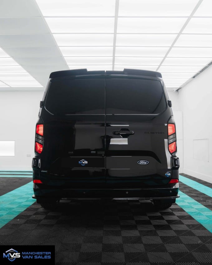 2025 Ford Transit Custom