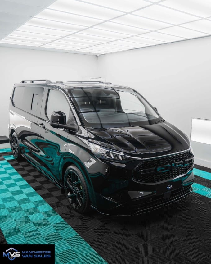 2025 Ford Transit Custom