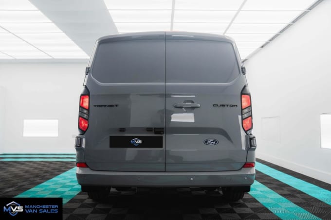 2025 Ford Transit Custom