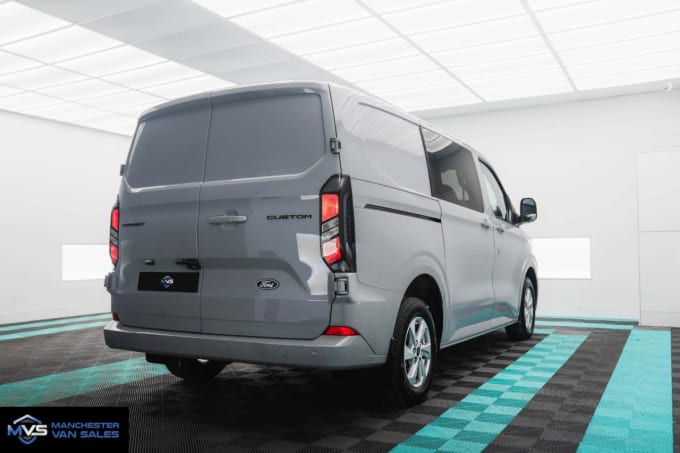 2025 Ford Transit Custom