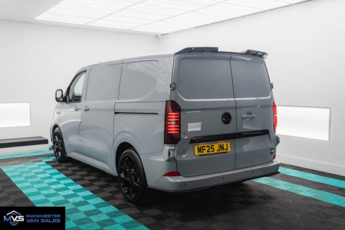 2025 Volkswagen Transporter