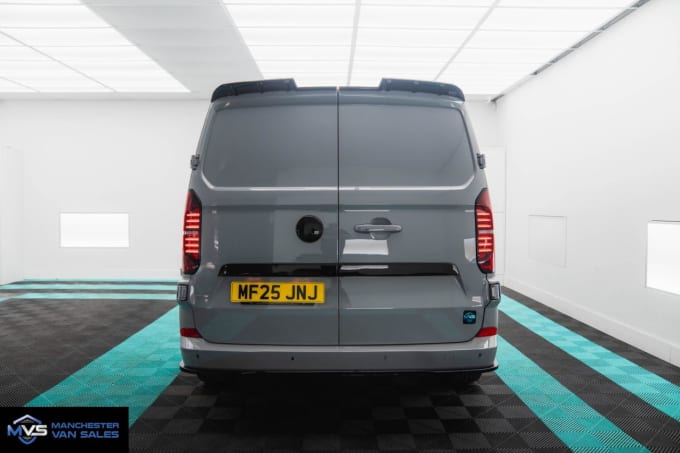 2025 Volkswagen Transporter