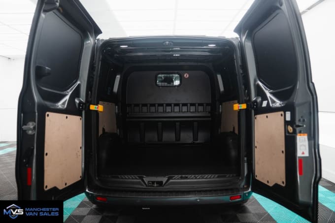 2025 Ford Transit Custom