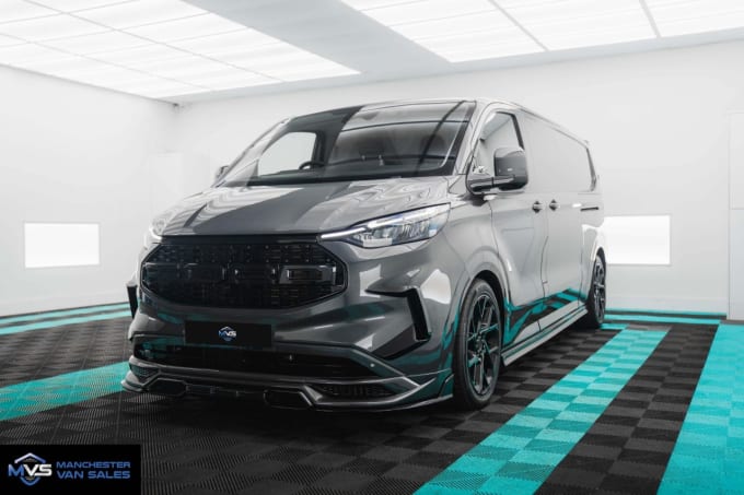 2025 Ford Transit Custom