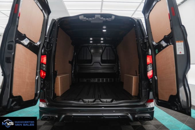 2025 Ford Transit Custom