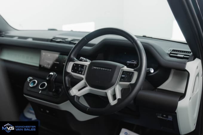 2025 Land Rover Defender