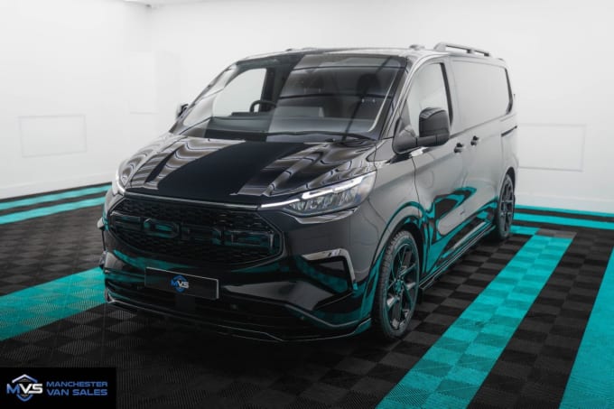 2025 Ford Transit Custom