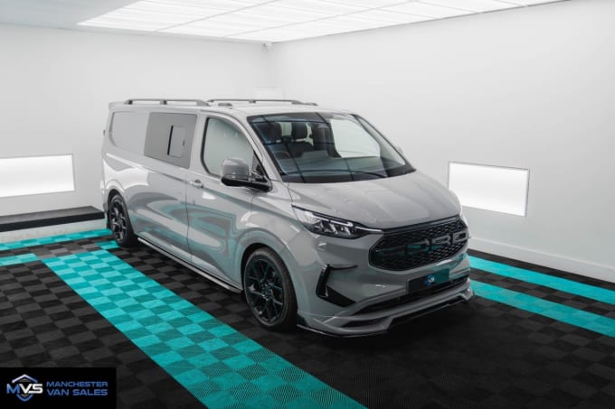 2025 Ford Transit Custom