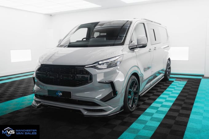 2025 Ford Transit Custom