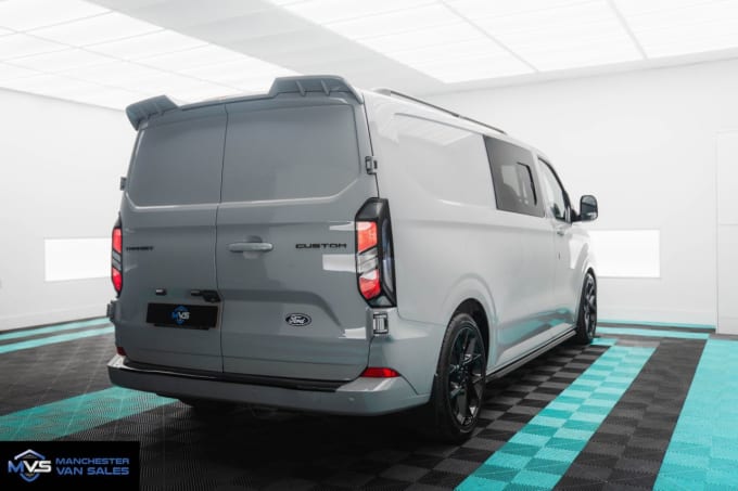 2025 Ford Transit Custom