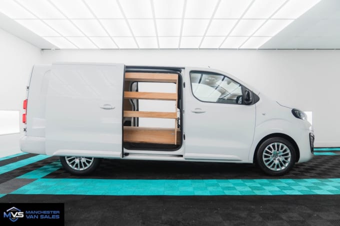 2025 Peugeot Expert