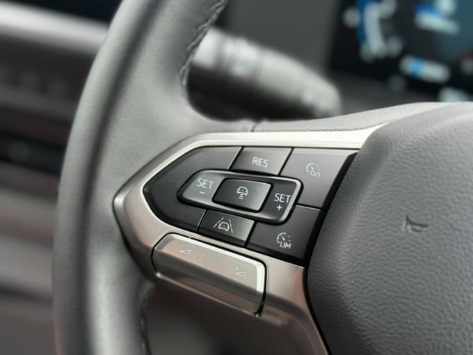 2025 Volkswagen Transporter