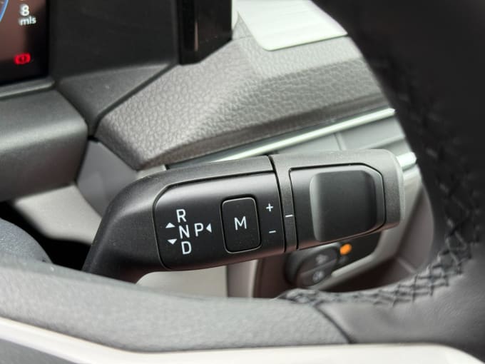 2025 Volkswagen Transporter