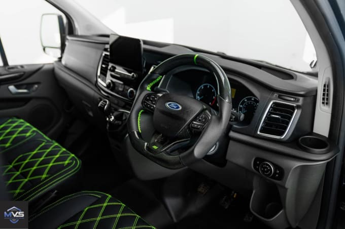 2025 Ford Transit Custom