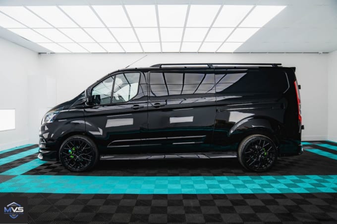 2025 Ford Transit Custom