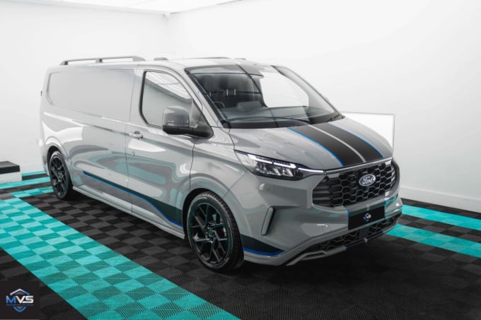 2025 Ford Transit Custom