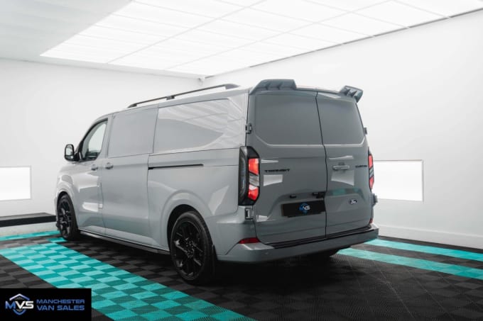2025 Ford Transit Custom