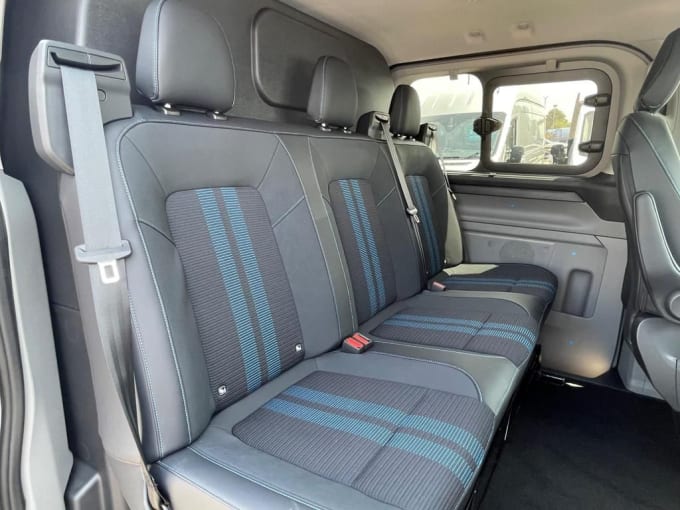 2025 Ford Transit Custom