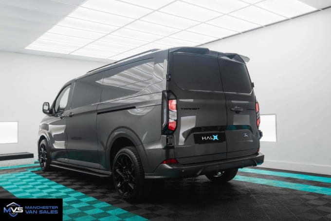 2024 Ford Transit Custom