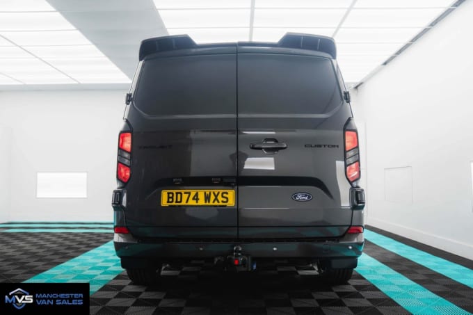 2024 Ford Transit Custom