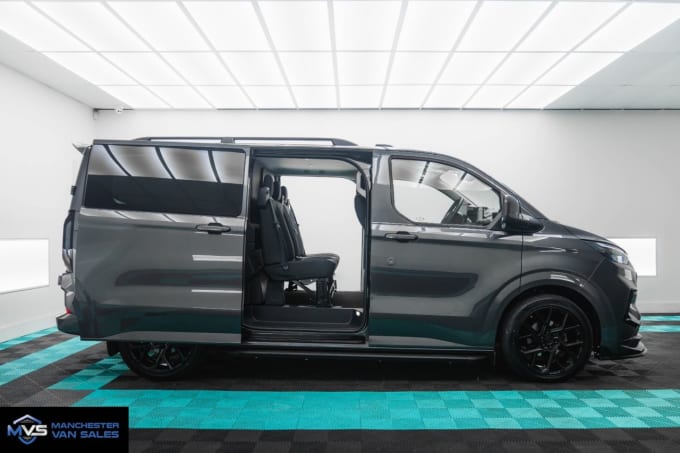 2024 Ford Transit Custom