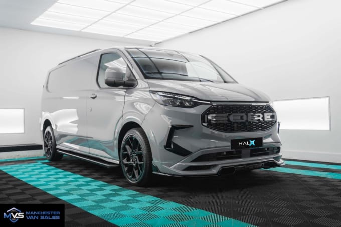 2025 Ford Transit Custom