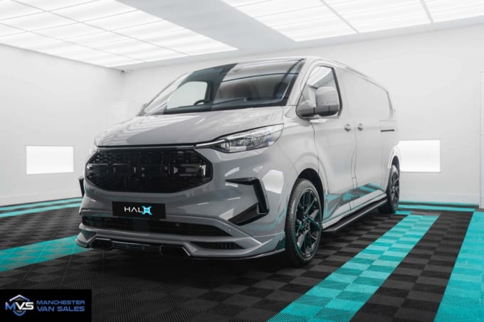 2025 Ford Transit Custom