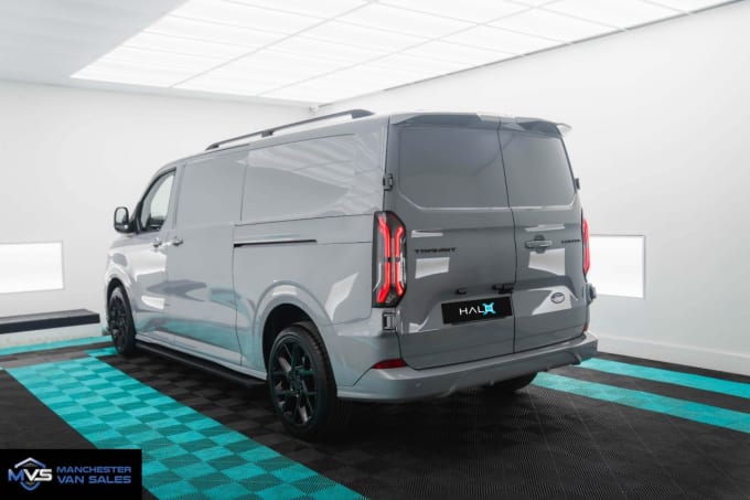 2025 Ford Transit Custom