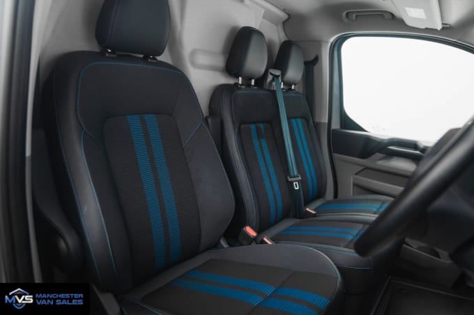 2025 Ford Transit Custom