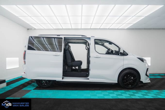 2025 Ford Transit Custom