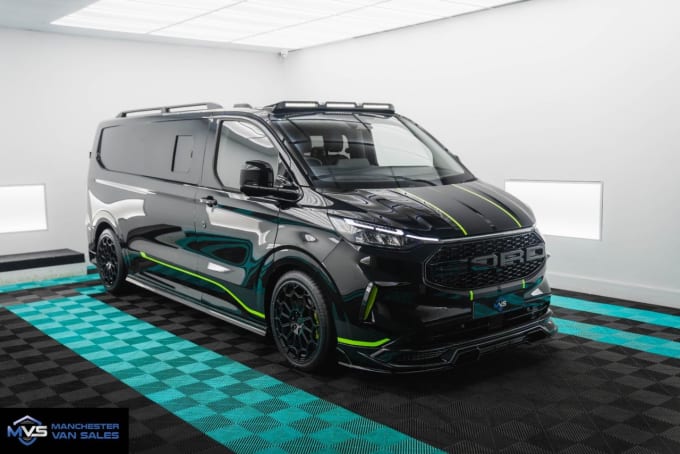 2025 Ford Transit Custom