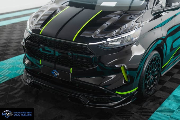2025 Ford Transit Custom