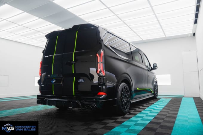 2025 Ford Transit Custom