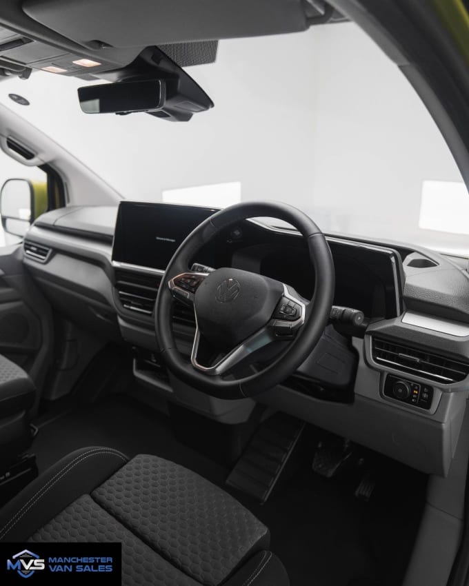 2025 Volkswagen Transporter